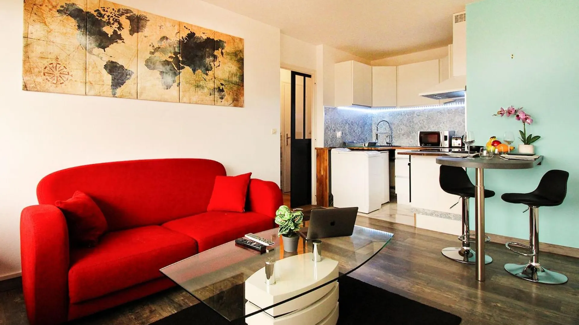 Homey Bellevue - New - Appartement Avec Une Chambre - Parking Prive Gratuit - Balcon Avec Belle Vue - Netflix Et Wifi Inclus - A 5 Min De La Frontiere Pour Rejoindre Geneve Gaillard 0*,  Francie
